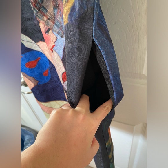 Women’s graphic dress (snow white print) - US M - Picture 4 of 8